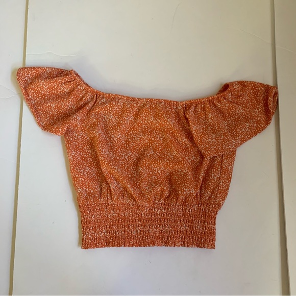 Orange and White Flower Monteau Crop Top - Women’s Size Small - Picture 4 of 4